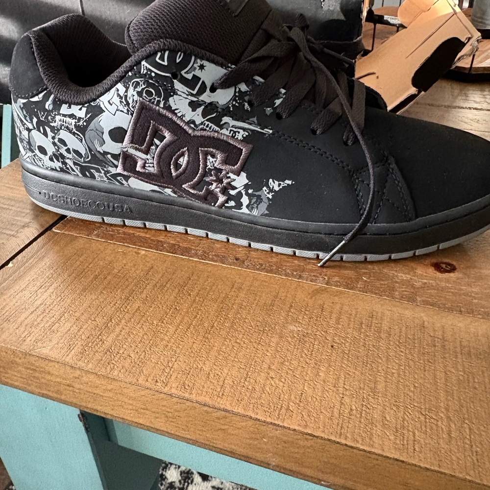 DC Black Men's Skate Sneakers with White Logo Label
